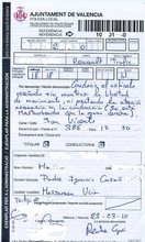 20100425033606-280-multamasturbacion.jpg - Sancionan a un conductor por conducir mientras se masturbaba con la mano derecha