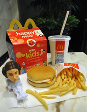 20101017235603-582-project.jpg - La hamburguesa que no se estropea con el paso del tiempo